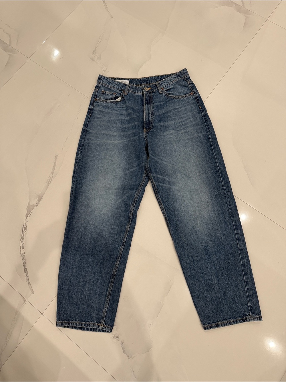 Zara Medium Blue Relaxed Straight Jeans